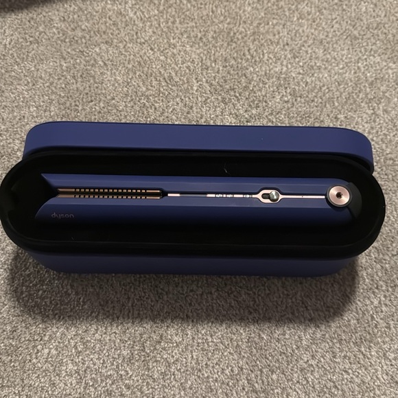 SOLD Dyson Corrale Limited Edition Styler Straightener - Picture 2 of 4